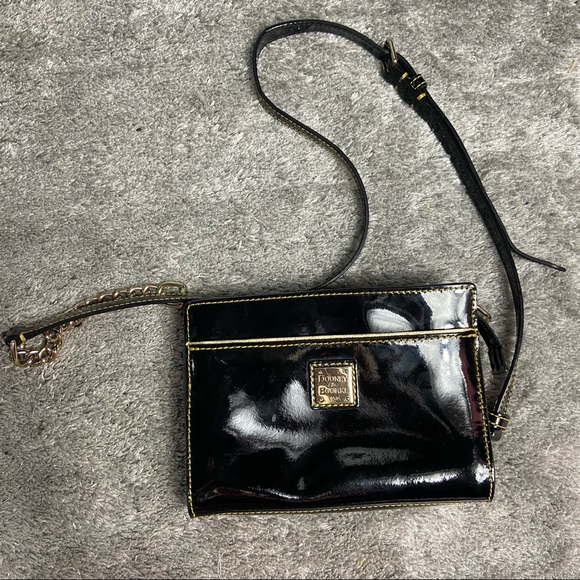 Dooney & Bourke Handbags - Vintage dooney and bourke leather crossbody